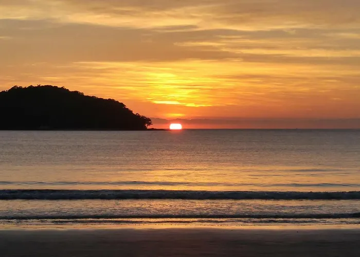 100 metros da praia Perequê-Açu Ubatuba Condomínio Ubamar